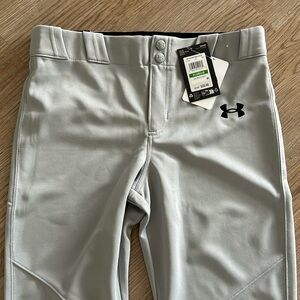New with tags! Under Armour boys baseball pants